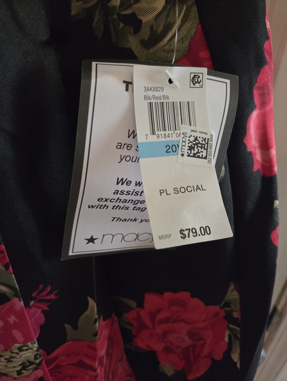 Plus Size Black Floral Sleeveless Fit-and-Flare Dress with Red Roses - Picture 2 of 5